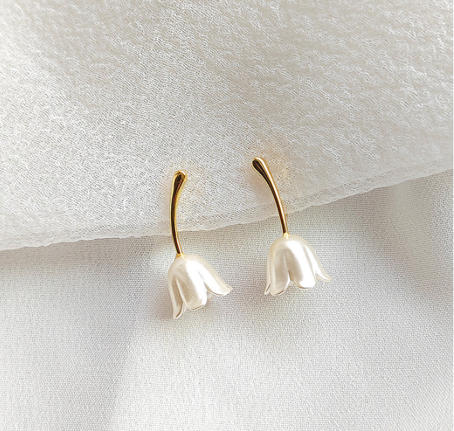 Tulip earrings